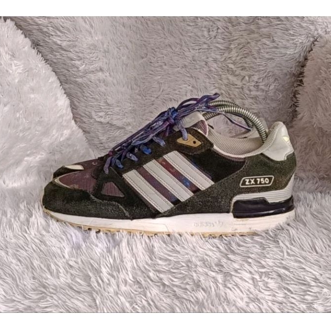 Sepatu adidas zx 750 galaxy black