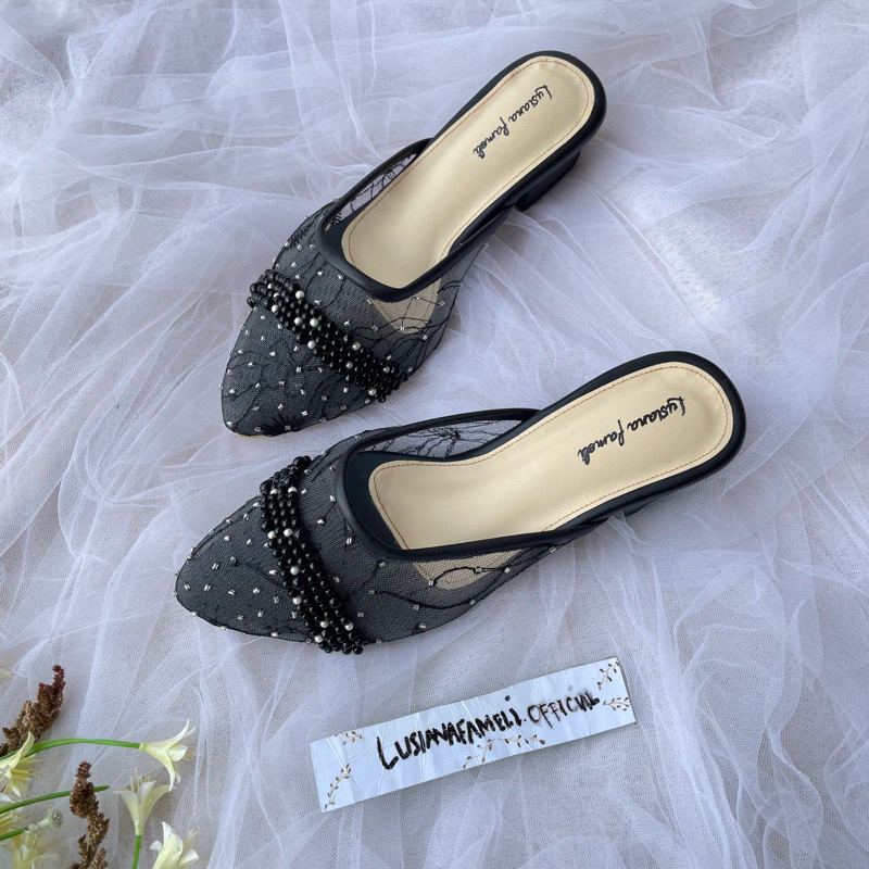Lusiana fameli | sepatu heels pengantin mewah  wedding shoes luxury  sepatu payet nikahan heels kond