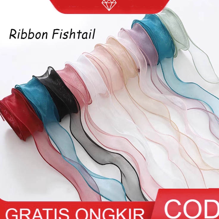 

SPESIAL DISKON 1ROLL Pita Ribbon Fishtail 4cm Pita Gelombang Pita Kado PS16