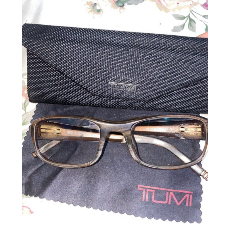 preloved tumi glasses