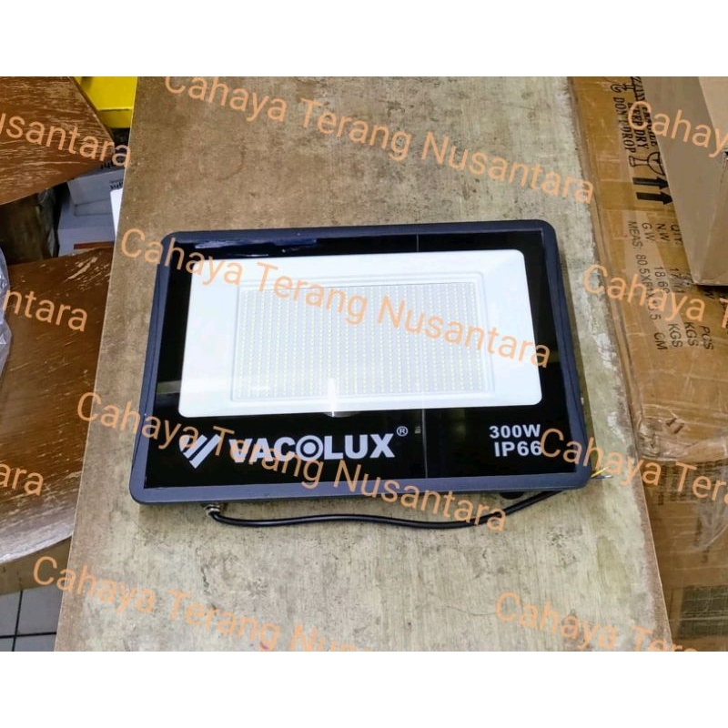 LampuSorot 300 watt led outdoor Vacolux lampu tembak 300 watt led outdoor Vacolux lampu sorot led 30