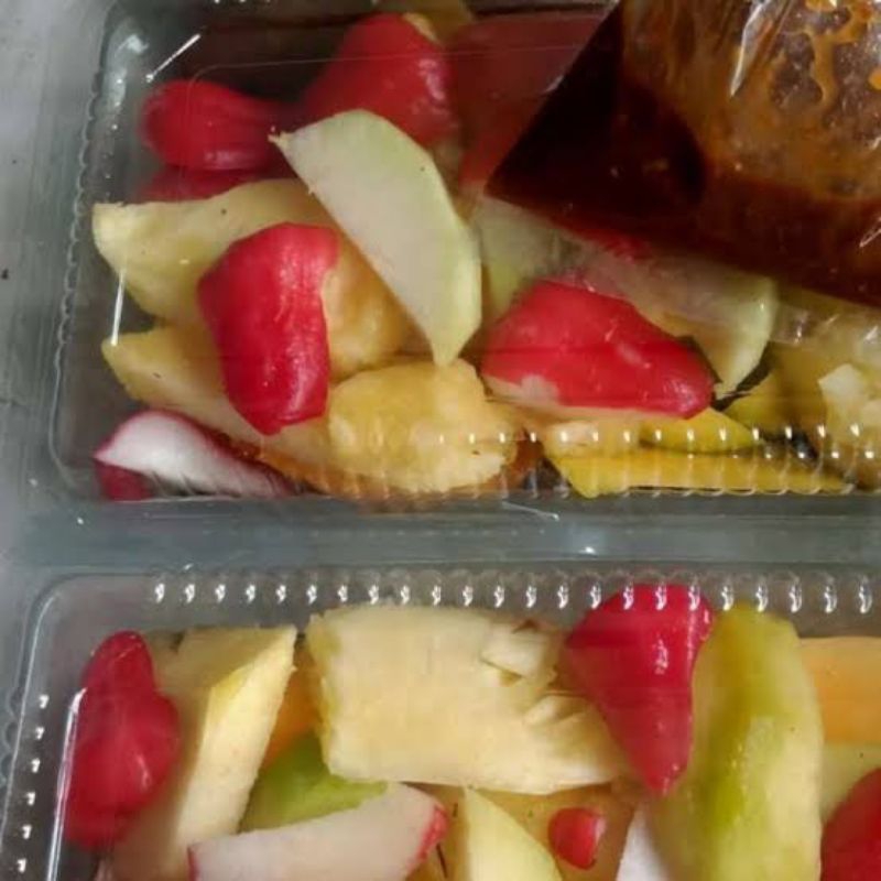 

Rujak buah segar