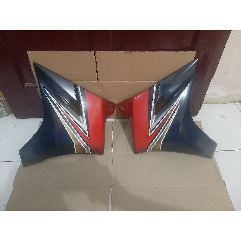 Cover body tengki Sayap Kanan Kiri Ninja R Ss original copotan