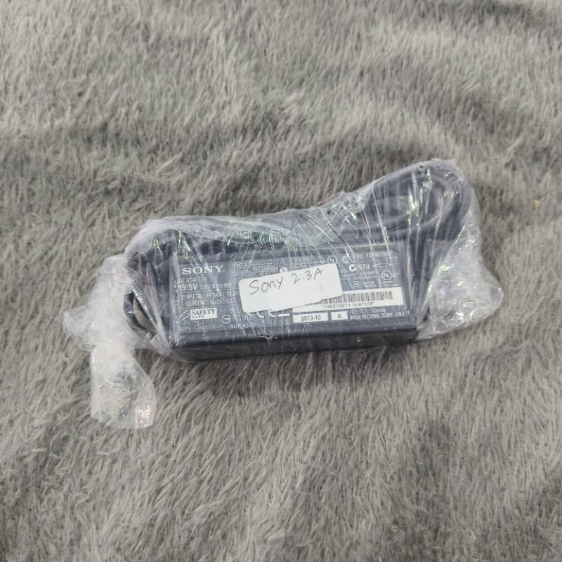 Charger Laptop Sony Vaio 2.3A Second Original