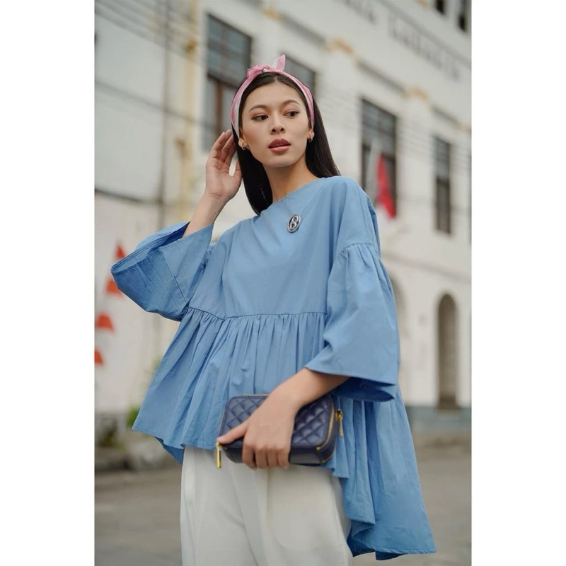 Preloved BenangJarum Naura Blouse Blue