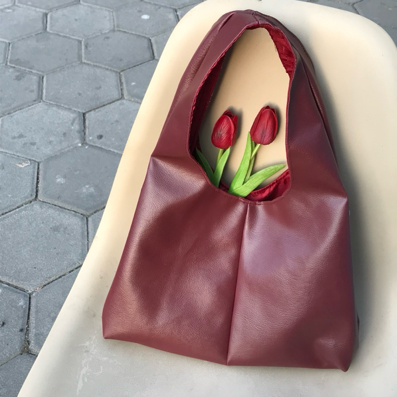 Daisy & Bunny - JANE. (Tote Bag / Cloud Bag / Hobo Bag / Tas Hobo Kulit)