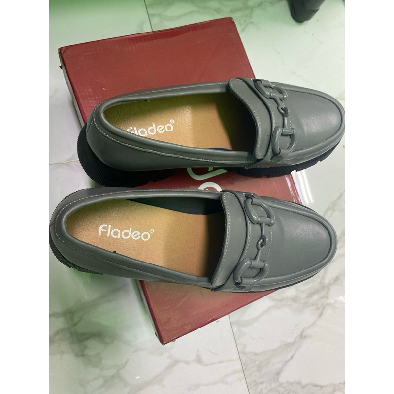 Preloved Sepatu Fladeo