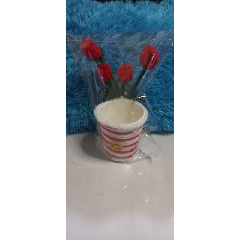 

Tempat pena kawat bulu