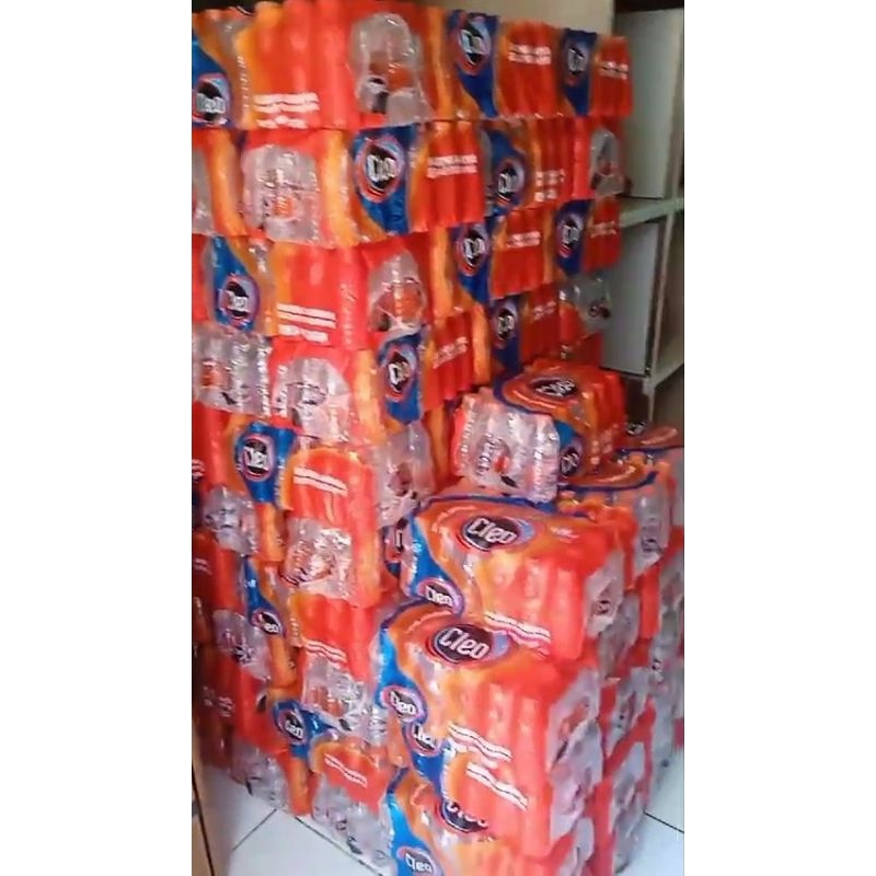 

cleo botol mini 220ml per slop isi 24