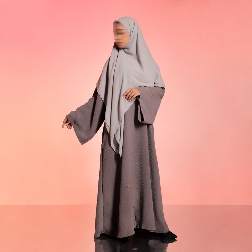 Nehhat Hira Abaya