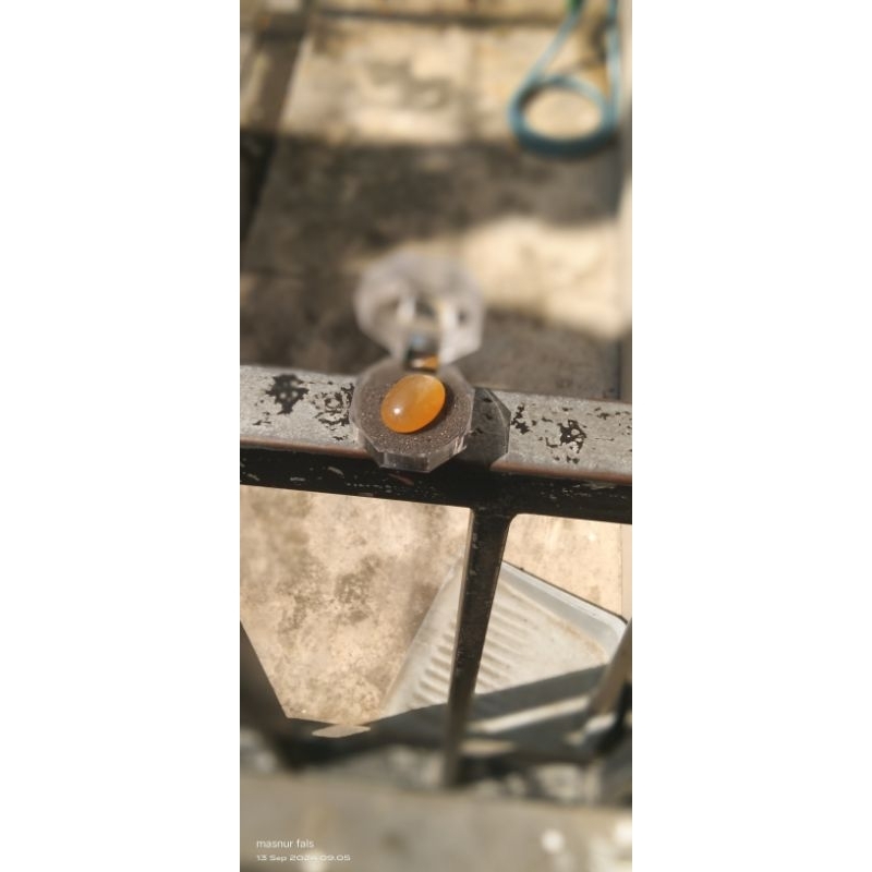 Batu bacan obi yellow