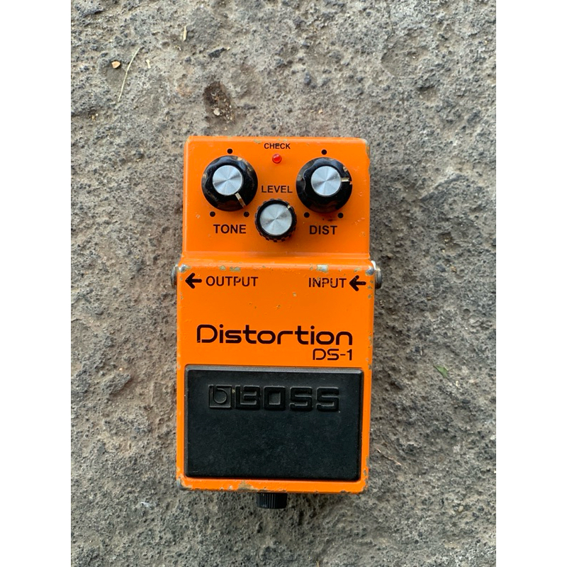 efek gitar boss distortIon distorsi ds 1