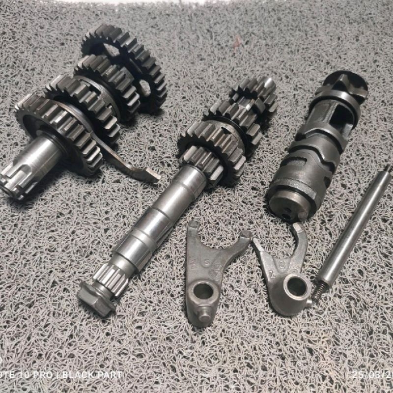 rasio jupiter mx 4 speed gigi rasio gear transmisi gir rasio Jupiter mx 4 speed old lpsan