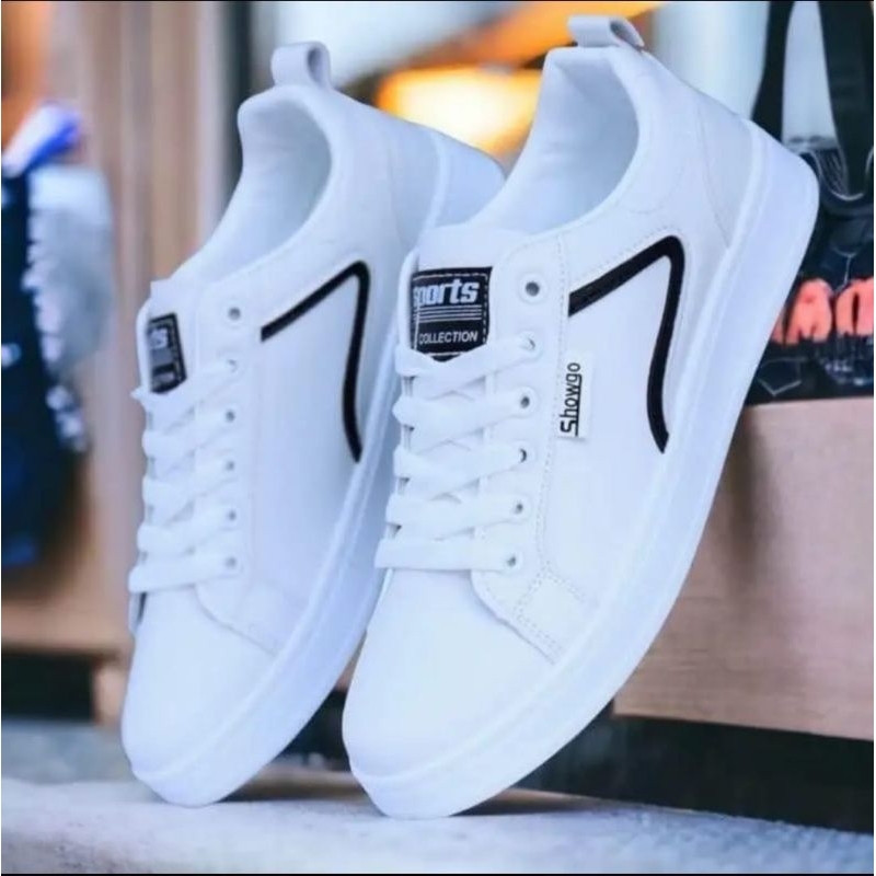 Sepatu putih / sneakers putih / sepatu pria / sepatu wanita / sepatu white