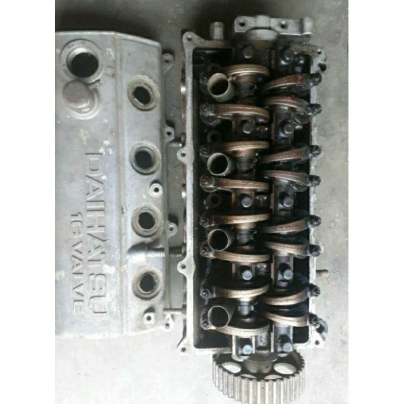 silinder head zebra 1,3. 1,6 .ezpas.daihatsu clasy