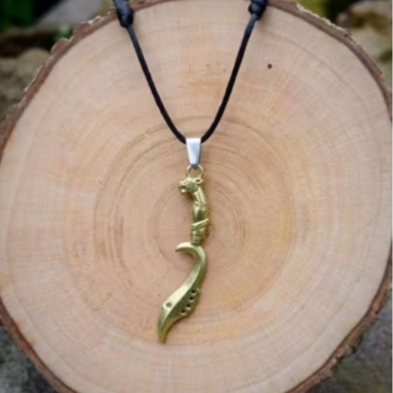 Kalung Bandul Kujang Baja Putih Tali Hitam Kuat dan Elegan