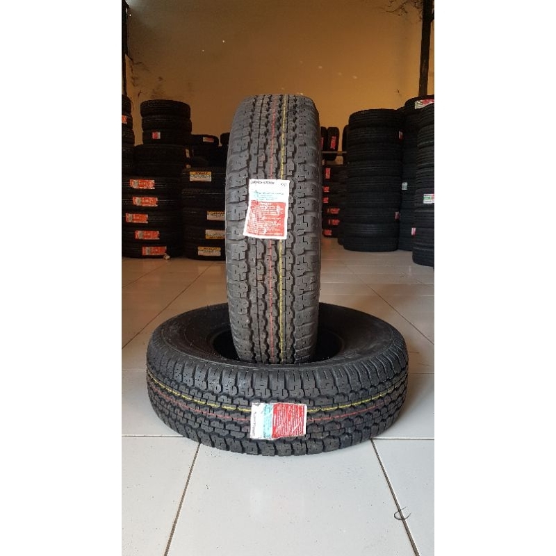 Ban Bridgestone Dueler D689 235/75 R15 Elf