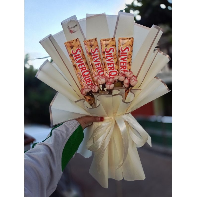 

Bucket Silverqueen isi 4pcs