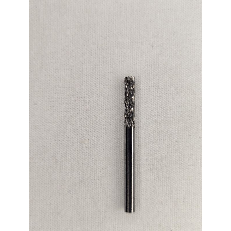 

Cutter Diamond Chruser 3mm x 4cm Carbaide Flat Panjang