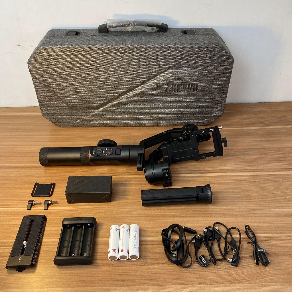 Gimbal zhiyun crane 2 second