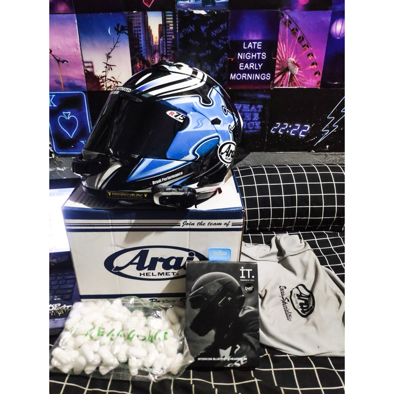 Helm Arai Nakano Shuriken dan Intercom It R8 Fullset