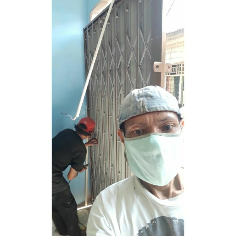 Rolling door folding gate pintu toko pintu ruko pintu sekat pintu pengaman pintu geser pintu dorong 