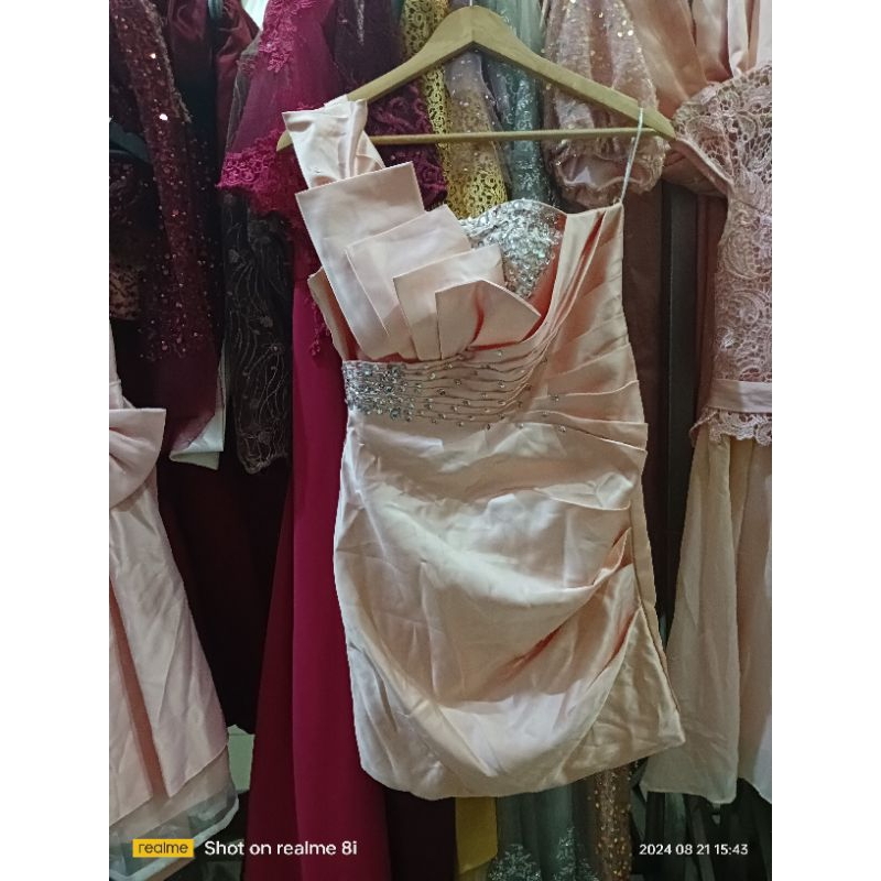 Gaun preloved gaun pesta dress pesta