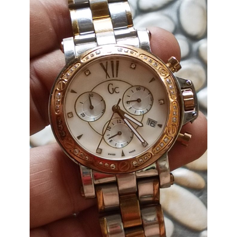 Jam tangan GC X73001M1S MESIN SWISS RONDA 5040