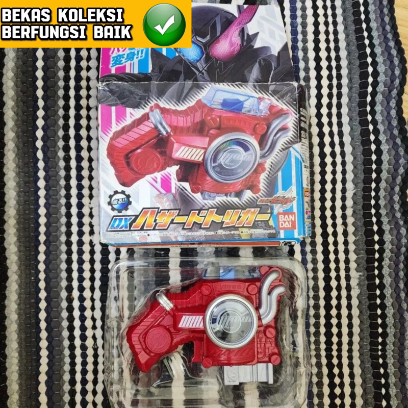 Dx Kamen Rider Build Full Bottle Hazzard Trigger