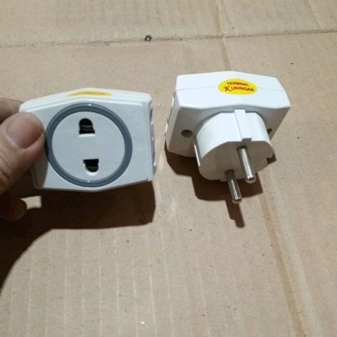 Colokan Steker T mini / multi cabang 3 dengan tempat 3 colokan