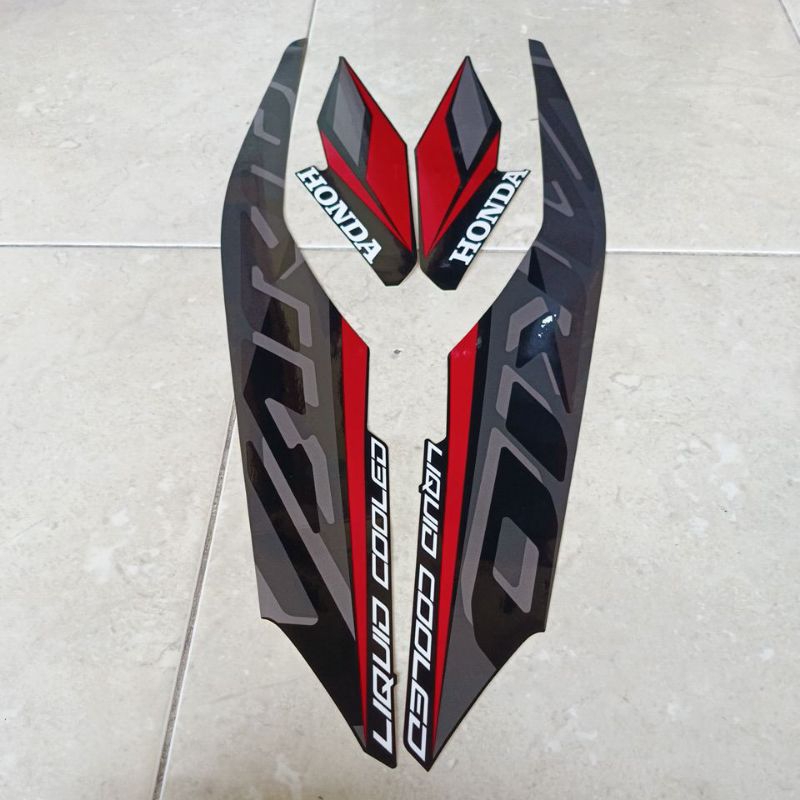 striping stiker les body Vario 125 2021 2022 body hitam bahan original