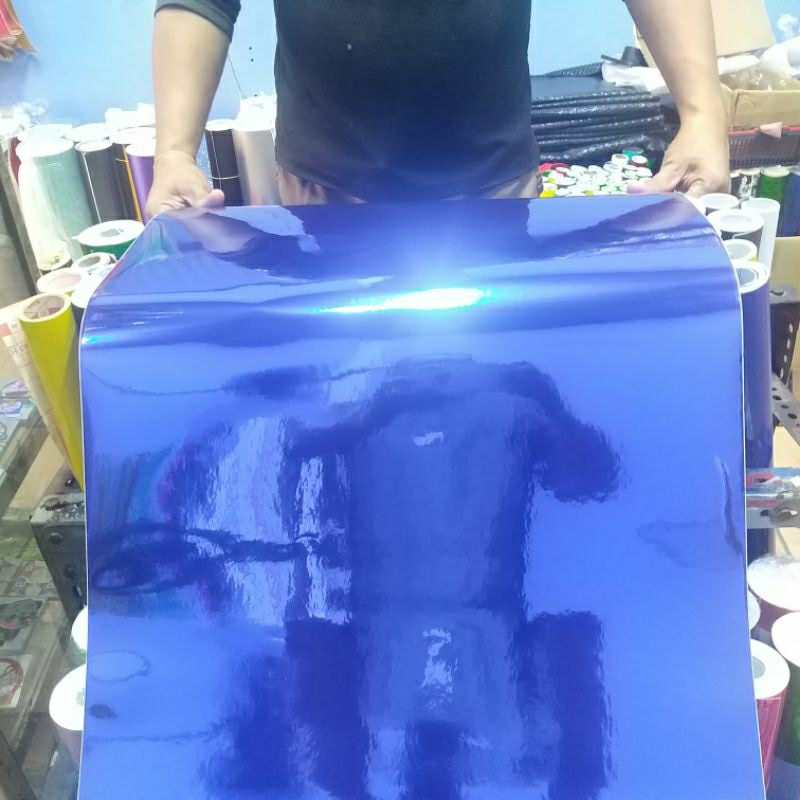 

Stiker Skotlet Krom L50cm x P100cm Warna Biru Chrome Nekel Merk MCFix Untuk Cutting Stiker Balon Ulang Tahun