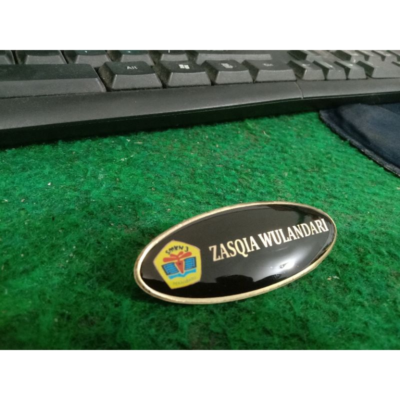 

Nametag Kuningan Oval nametag oval
