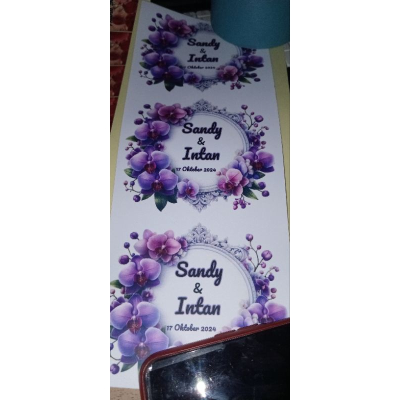 

stiker custom bahan putih ukuran 9 x 10 cm