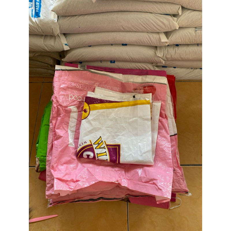 karung bekas pakan / bagor bekas pakan ukuran 20kg