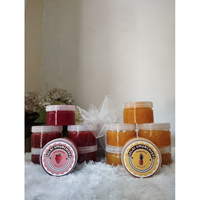 

Selai Strawberry Smunchiees 300gr