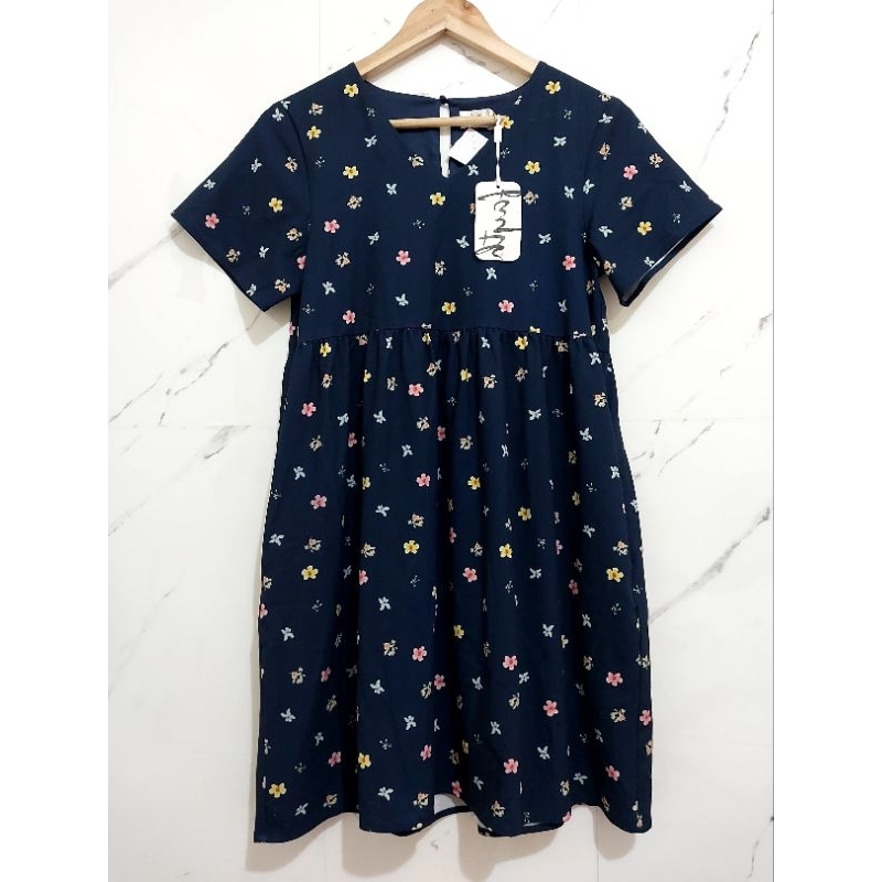FAYTH original navy floral dress