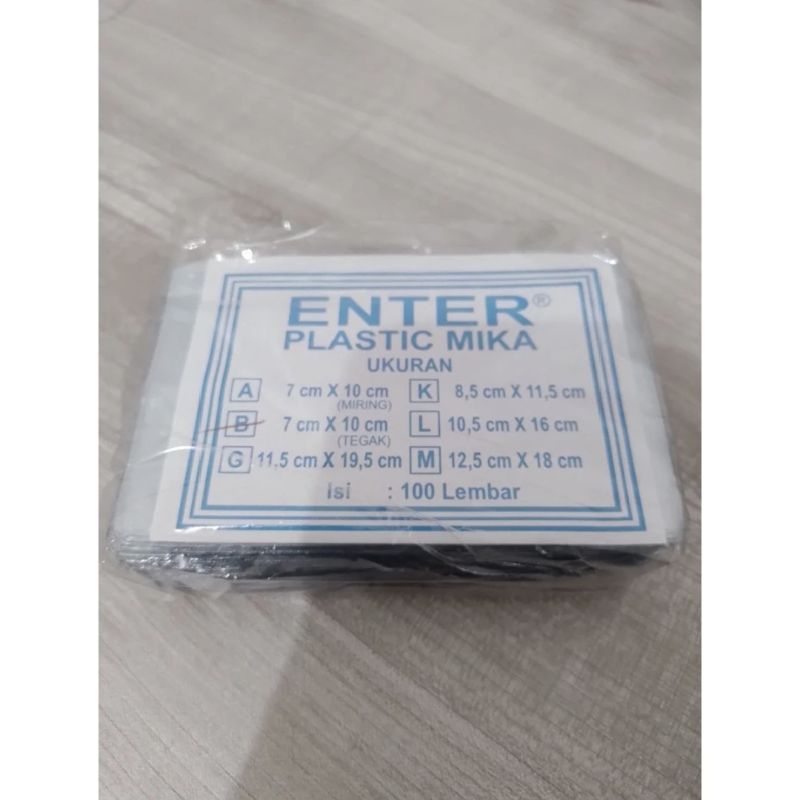 

Plastik Name Tag Kantong ID Card dan ID Card Penjepit Metal Clip Embossed