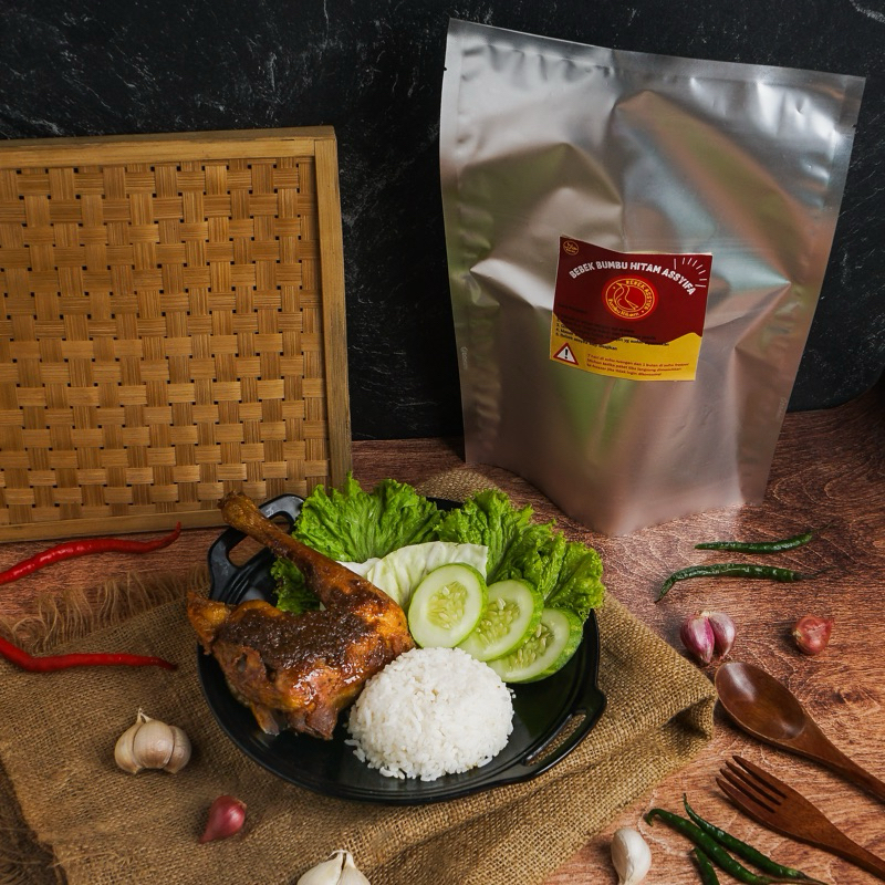 

Ayam bumbu hitam khas madura 1 ekor