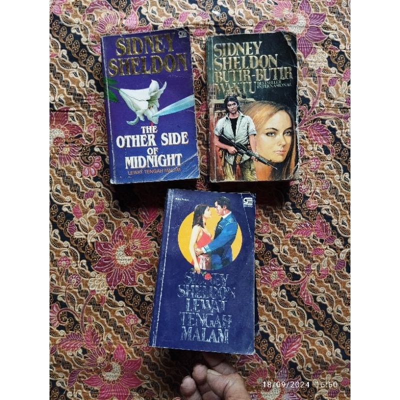 Novel Karangan Sidney Sheldon; Kilau Bintang Menerangi Bumi, Garis Darah, The SANDS OF TIME, ANGEL O