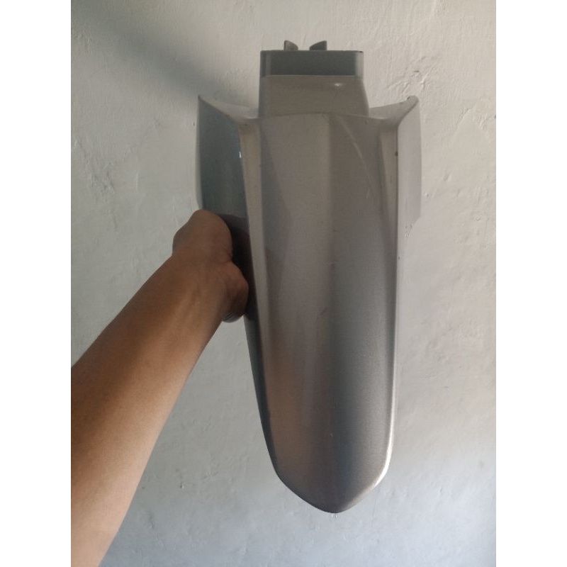 selebor depan Suzuki address silver