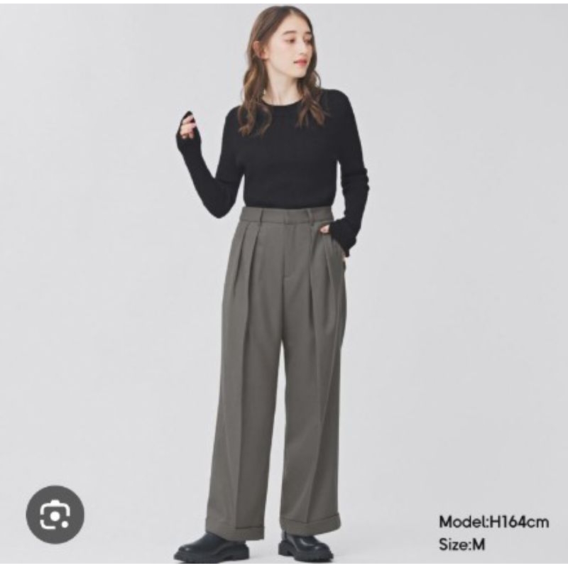 GU STRAIGHT PANTS IN GREY