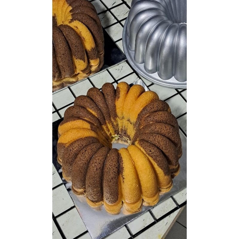 

Marmer Cake Premium/ Full Butter /Mix Butter / Marmer Cake Jadul/ Diameter 24cm