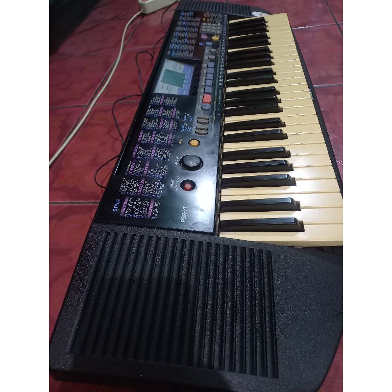 keyboard/piano/yamaha psr 78 second