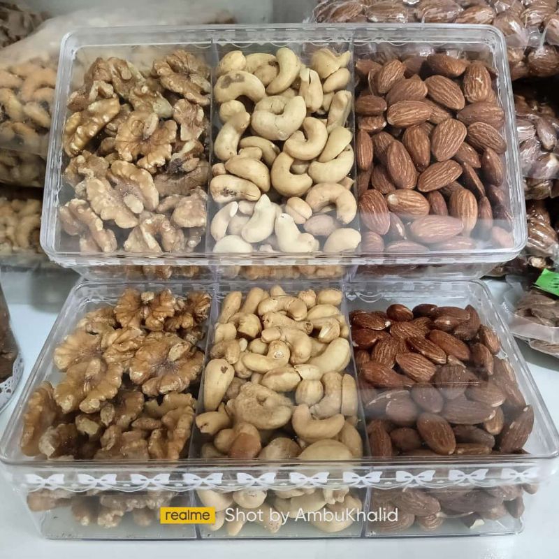 

Paket Hampers Mix 3 in 1 Walnut Almond Mete