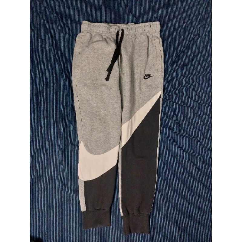 nike big swoosh joger pants