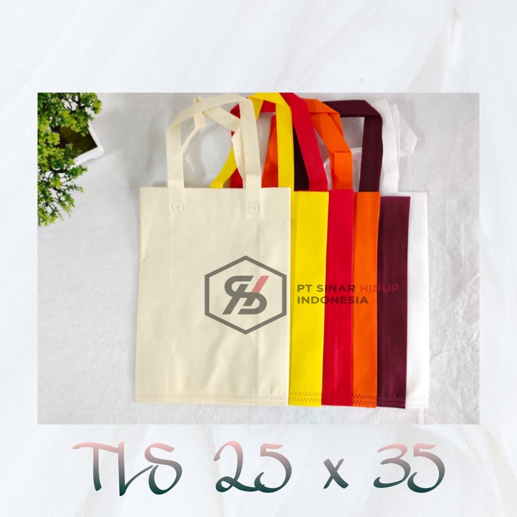 

Tas Spunbond Tls 25 x 35 Tote Bag goodiebag Press Tali Sourvenir Weding Ultah Hajatan Perlusin ( 12 Pcs )