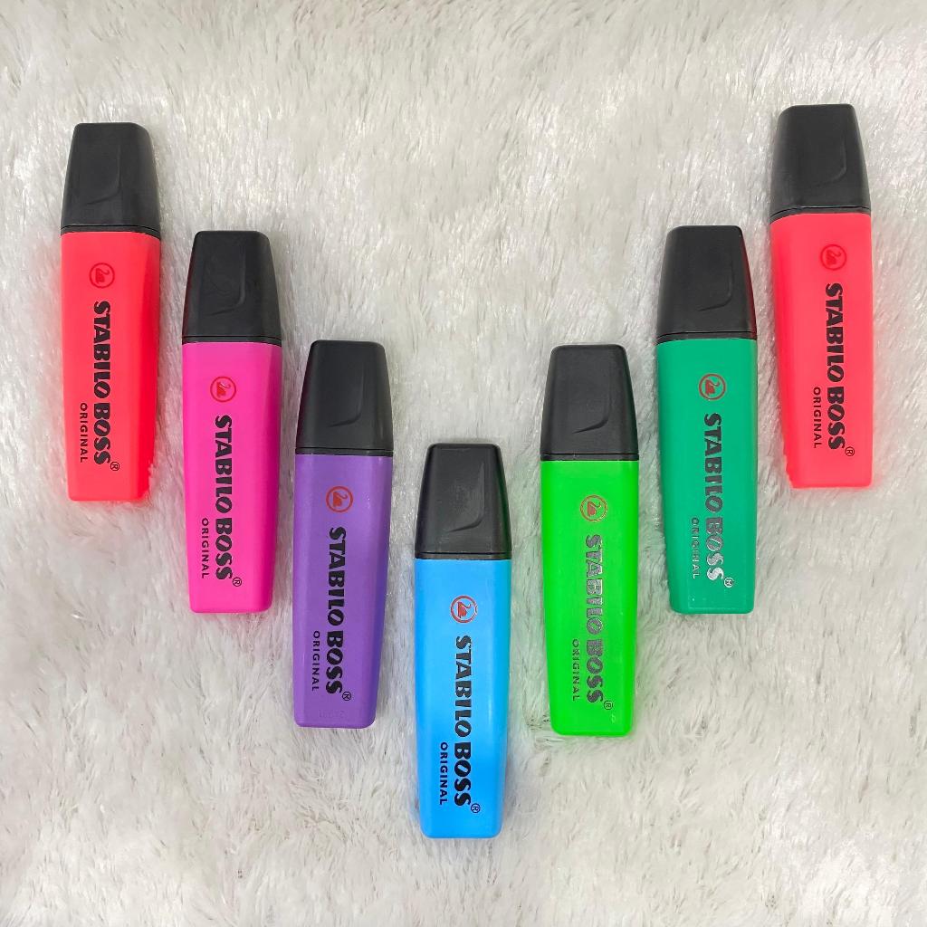 

Stabilo Boss Highlighter untuk menandai text yang penting