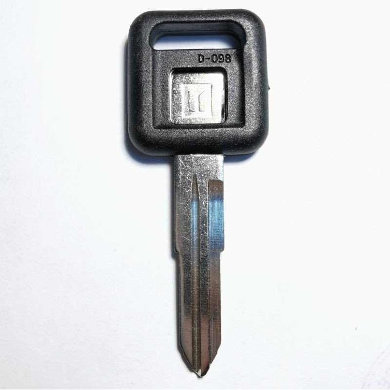 Bahan kunci mobil kontak isuzu panther panter karet keyblank mobil OEM