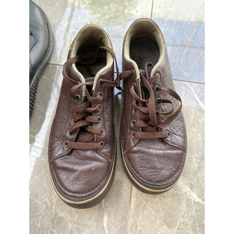 Preloved Sepatu Pria - Crocs size 41